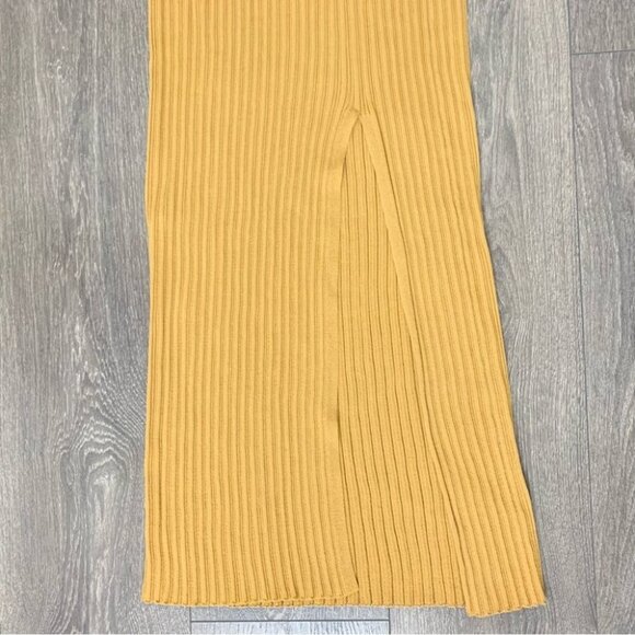 Aritzia Wilfred Zeta Midi Skirt Pleated High rise Ribbed Knit Side Slit Golden - Picture 10 of 14